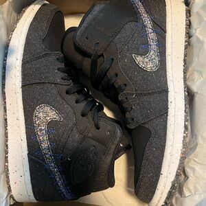 Jordan Kids Black High-Top Sneakers with Multicolor Glitter Swoosh